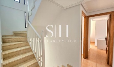 Resale - House - Torrevieja - Aguas Nuevas