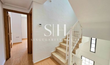 Resale - House - Torrevieja - Aguas Nuevas