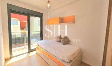 Resale - House - Torrevieja - Aguas Nuevas