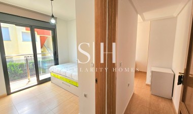 Resale - House - Torrevieja - Aguas Nuevas