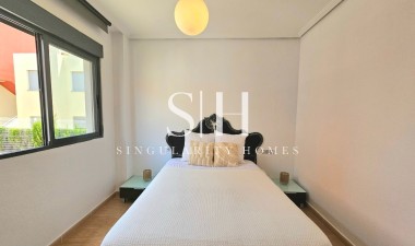 Resale - House - Torrevieja - Aguas Nuevas