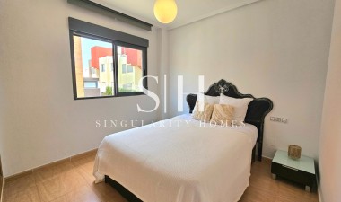 Resale - House - Torrevieja - Aguas Nuevas