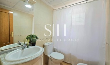 Resale - House - Torrevieja - Aguas Nuevas