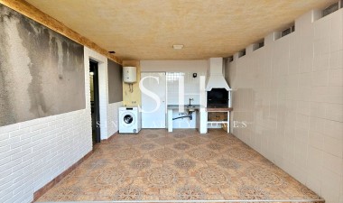Resale - House - Torrevieja - Aguas Nuevas