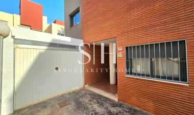 Resale - House - Torrevieja - Aguas Nuevas