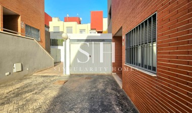 Resale - House - Torrevieja - Aguas Nuevas