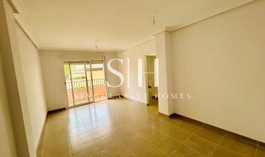 Resale - Apartment / flat - Daya Nueva