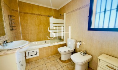 Resale - Villa - Orihuela Costa - PAU 26