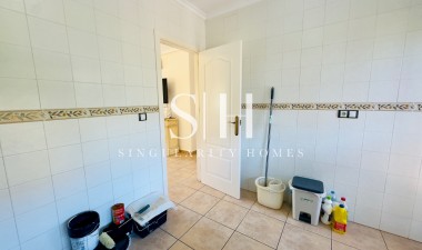 Resale - Villa - Orihuela Costa - PAU 26