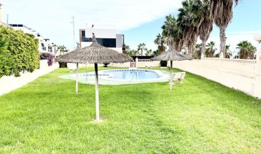 Resale - Apartment / flat - Orihuela Costa - Campoamor