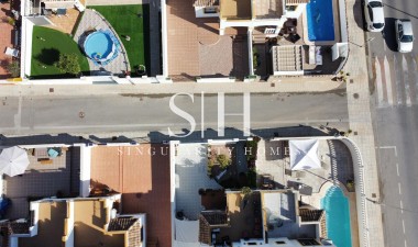 Återförsäljning - Villa - Torrevieja - Los balcones
