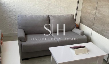 Återförsäljning - Villa - Torrevieja - Los balcones