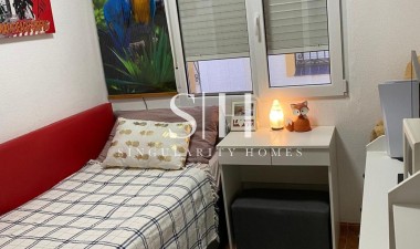 Återförsäljning - Villa - Torrevieja - Los balcones