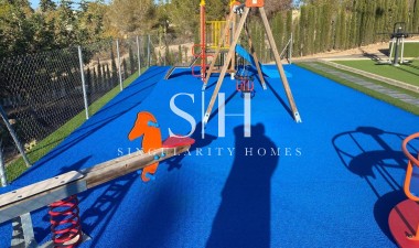 Återförsäljning - Villa - Torrevieja - Los balcones