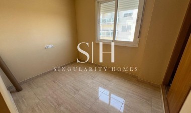 Перепродажа - Квартира / квартира - Guardamar del Segura - Puerto Deportivo