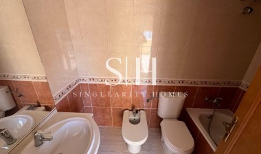 Перепродажа - Квартира / квартира - Guardamar del Segura - Puerto Deportivo