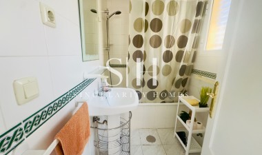 Wiederverkauf - Wohnung - Torrevieja - Aguas Nuevas