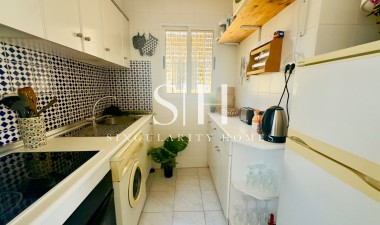 Wiederverkauf - Wohnung - Torrevieja - Aguas Nuevas