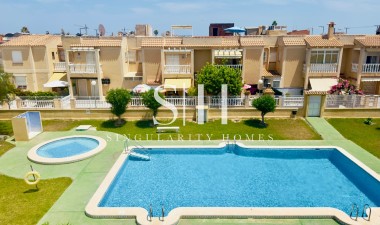Wiederverkauf - Wohnung - Torrevieja - Aguas Nuevas