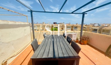 Wiederverkauf - Wohnung - Torrevieja - Aguas Nuevas