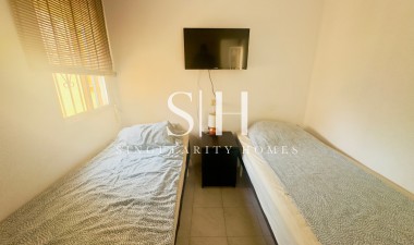 Wiederverkauf - Wohnung - Torrevieja - Aguas Nuevas