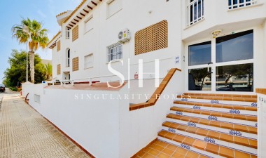 Resale - Apartment / flat - Orihuela Costa - Campoamor
