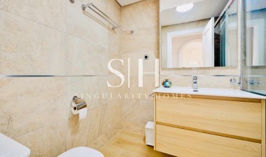 Resale - Apartment / flat - Orihuela Costa - Campoamor