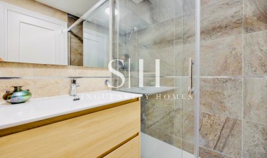 Resale - Apartment / flat - Orihuela Costa - Campoamor