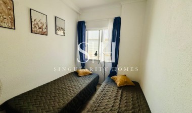 Resale - Apartment / flat - Torrevieja - La Mata