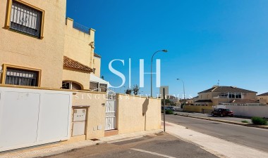 Resale - Villa - Orihuela Costa - Playa Flamenca