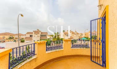 Resale - Villa - Orihuela Costa - Playa Flamenca