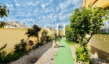 Resale - Villa - Orihuela Costa - Playa Flamenca