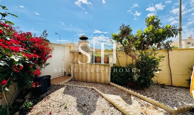 Resale - Villa - Orihuela Costa - Playa Flamenca