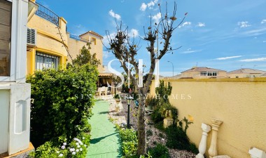 Resale - Villa - Orihuela Costa - Playa Flamenca