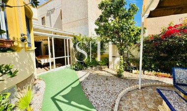 Resale - Villa - Orihuela Costa - Playa Flamenca