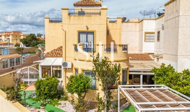 Resale - Villa - Orihuela Costa - Playa Flamenca