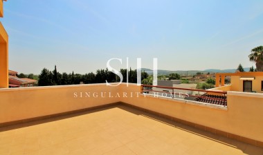 Перепродажа - Casa - Los Desamparados