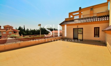 Перепродажа - Casa - Los Desamparados