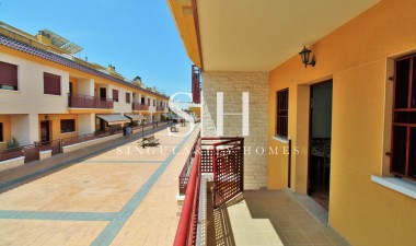 Перепродажа - Casa - Los Desamparados