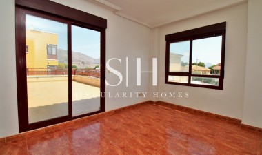 Перепродажа - Casa - Los Desamparados