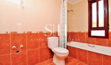 Перепродажа - Casa - Los Desamparados