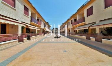 Перепродажа - Casa - Los Desamparados