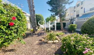 Resale - House - Torrevieja - La siesta