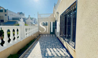 Resale - House - Torrevieja - La siesta