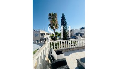 Resale - House - Torrevieja - La siesta