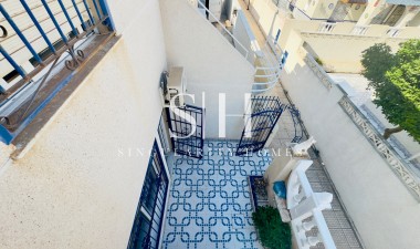 Resale - House - Torrevieja - La siesta