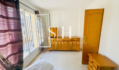 Resale - House - Torrevieja - La siesta