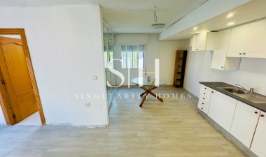 Resale - House - Torrevieja - La siesta