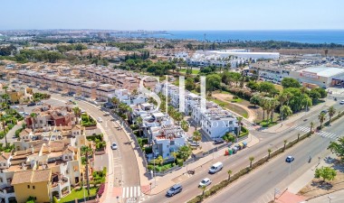 Wiederverkauf - Bungalow - Orihuela Costa - Costa Blanca