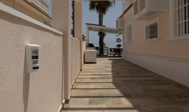 Odsprzedaż - Villa - Torrevieja - Torreblanca